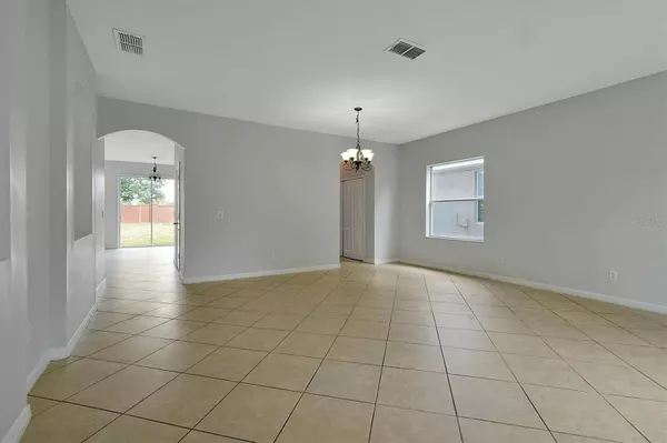 9049 EDENSHIRE CIR, Orlando, FL 32836