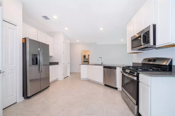 26340 FEATHERGRASS CIR, Leesburg, FL 34748