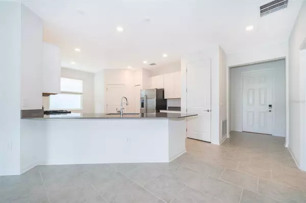 26340 FEATHERGRASS CIR, Leesburg, FL 34748