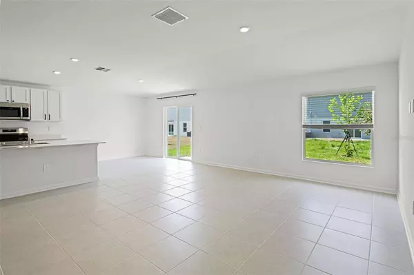 2110 LASSO LOOP, Eagle Lake, FL 33839