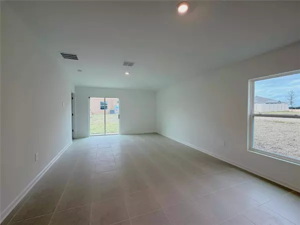 2154 LASSO LOOP, Eagle Lake, FL 33839