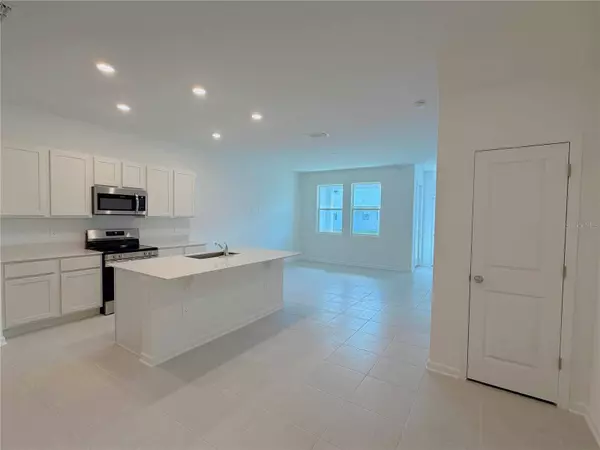 618 POPPY LANE DR, Dundee, FL 33838