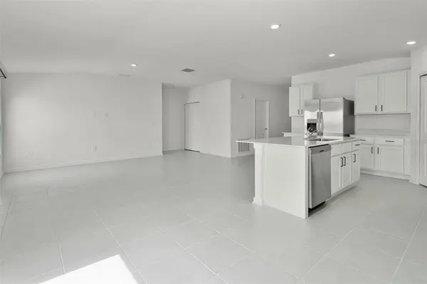 2711 PIONEER TRL, Eagle Lake, FL 33839