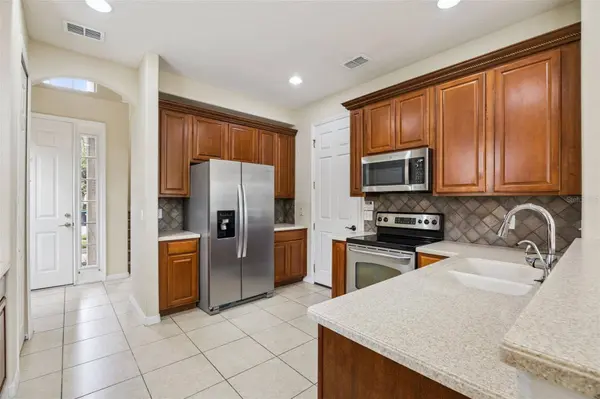 551 TERRACE SPRING DR, Orlando, FL 32828