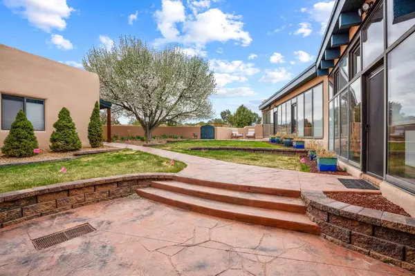 155 Piedra LOOP, White Rock, NM 87547