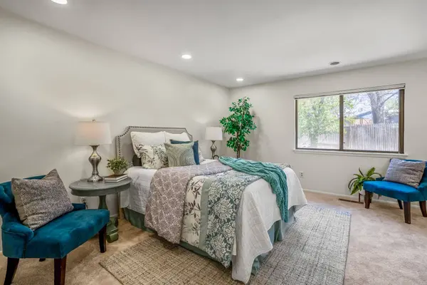 550 Bryce AVE, White Rock, NM 87547