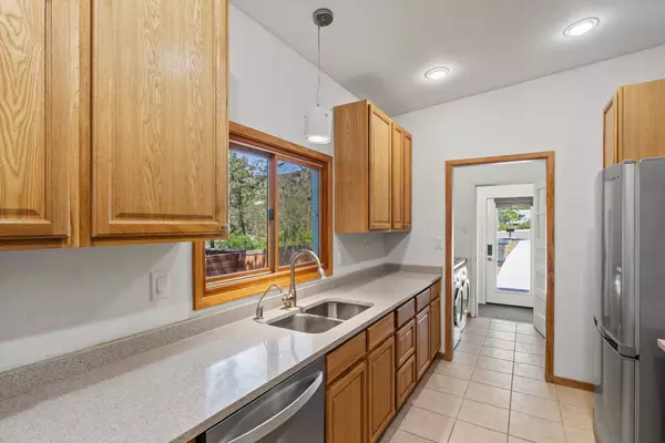 2040 47th ST, Los Alamos, NM 87544