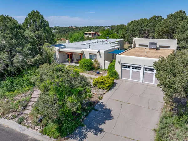 124 Monte Vista DR, White Rock, NM 87547