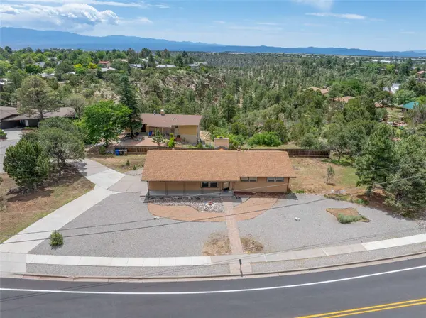 1091 Barranca, Los Alamos, NM 87544