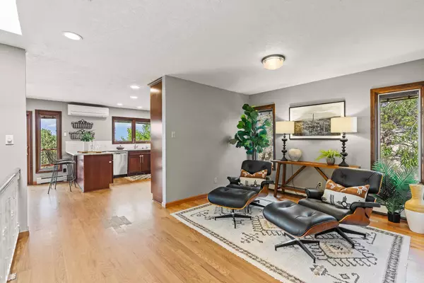 490 Navajo, Los Alamos, NM 87544