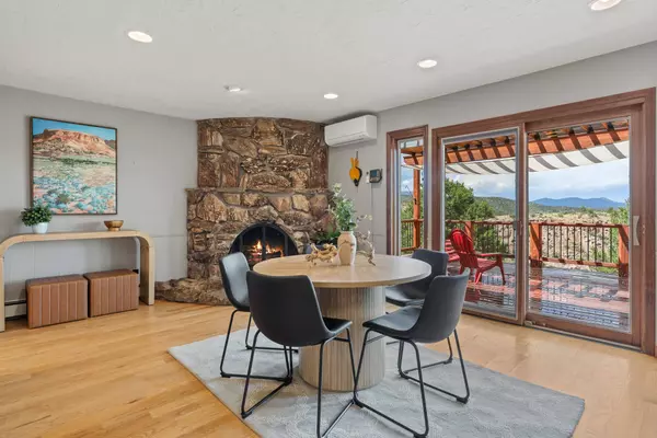 490 Navajo, Los Alamos, NM 87544