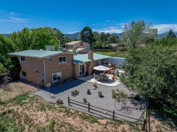 10 Tesuque ST, Los Alamos, NM 87544