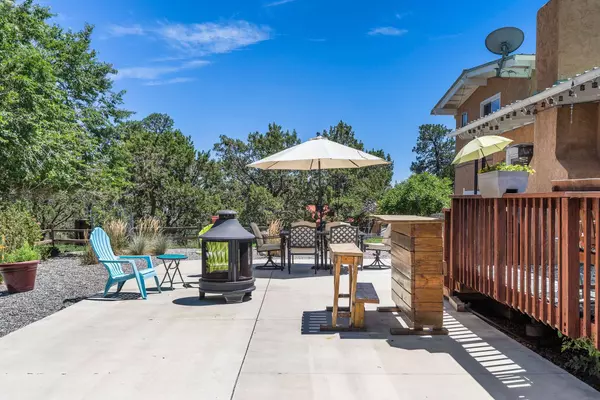 10 Tesuque ST, Los Alamos, NM 87544