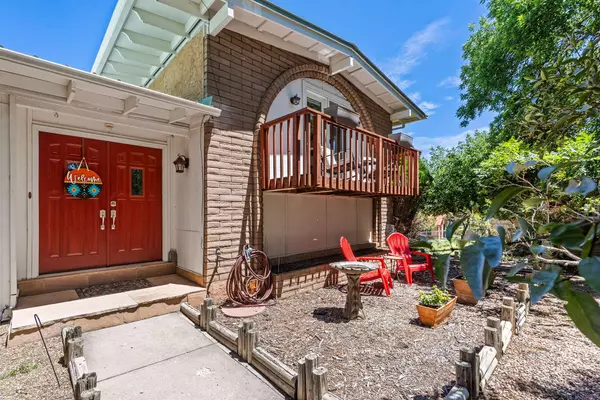 10 Tesuque ST, Los Alamos, NM 87544