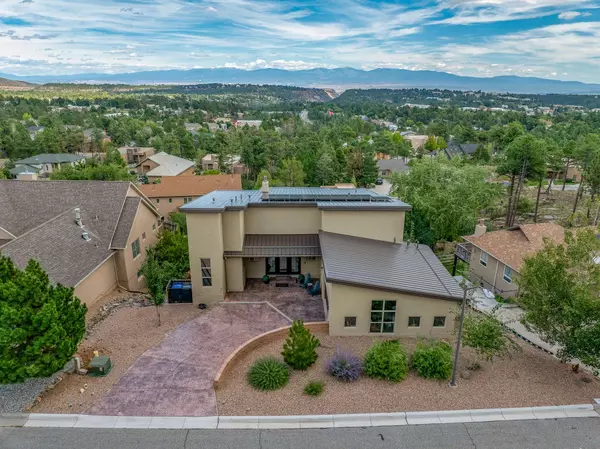 1650 Sereno, Los Alamos, NM 87544