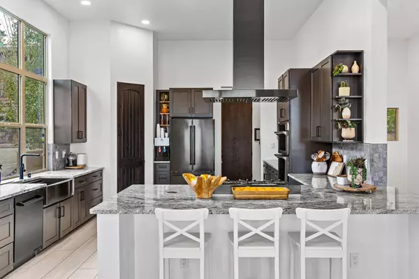 1650 Sereno, Los Alamos, NM 87544