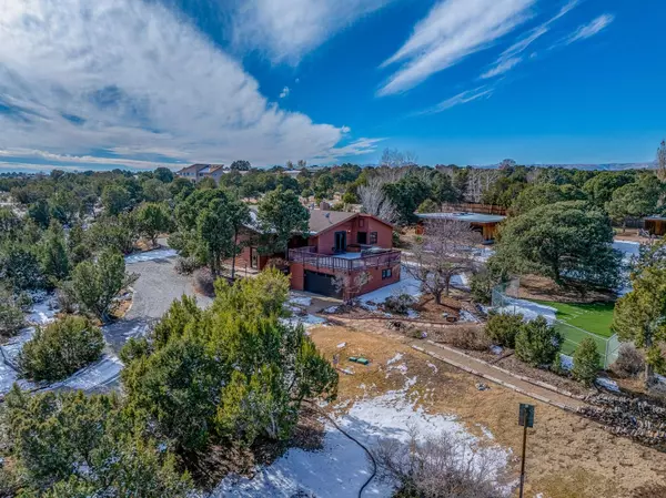 129 Piedra LOOP, White Rock, NM 87547