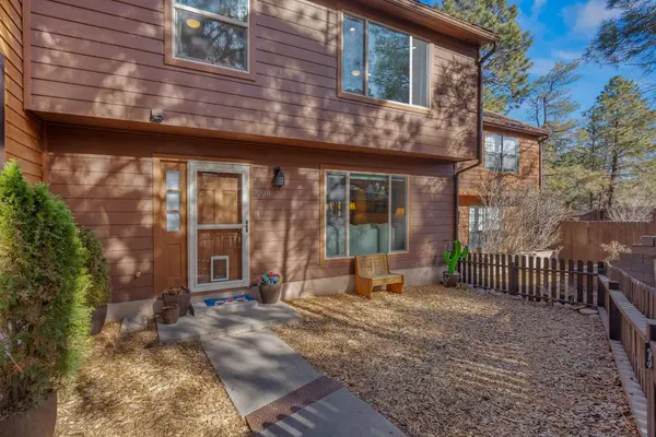 998 Alamo RD, Los Alamos, NM 87544