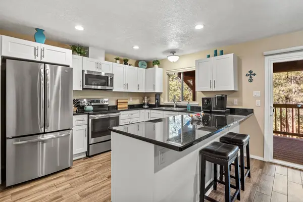 998 Alamo RD, Los Alamos, NM 87544