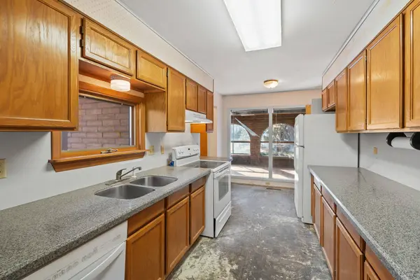 344 Kimberly LN, White Rock, NM 87547