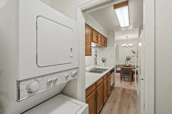 505 Oppenheimer DR #504, Los Alamos, NM 87544