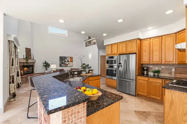 5705 Quemazon, Los Alamos, NM 87544