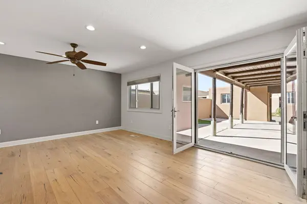 377 Cheryl CT, White Rock, NM 87547