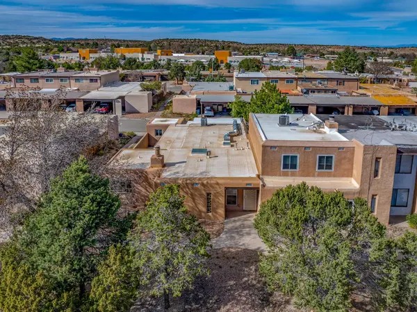 377 Cheryl CT, White Rock, NM 87547