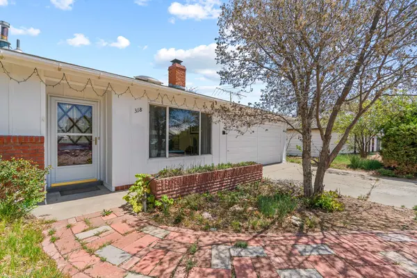 318 Mimbres DR, White Rock, NM 87547