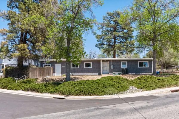 3682 Villa ST, Los Alamos, NM 87544