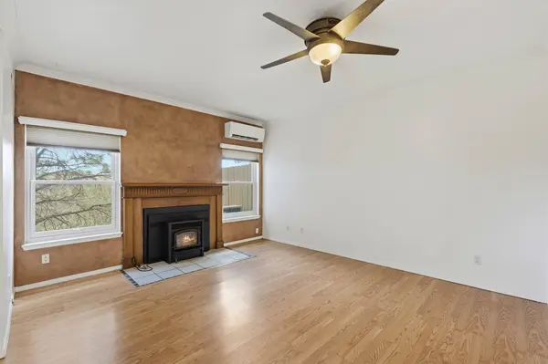 505 Oppenheimer DR #902, Los Alamos, NM 87544
