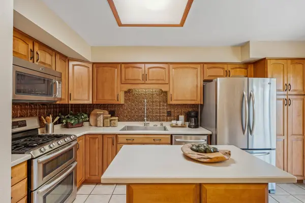 397 Connie AVE, White Rock, NM 87547