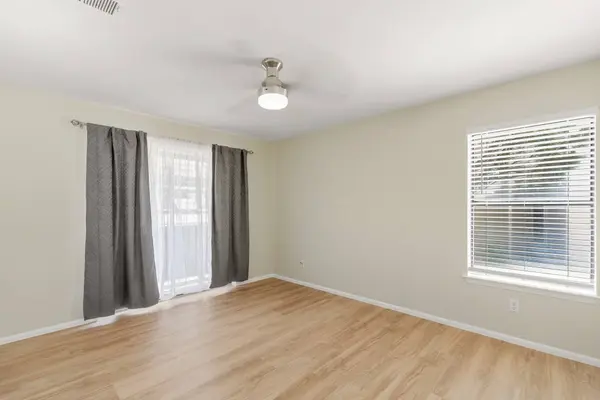 505 Oppenheimer DR #208, Los Alamos, NM 87544
