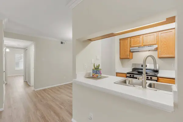 505 Oppenheimer DR #208, Los Alamos, NM 87544