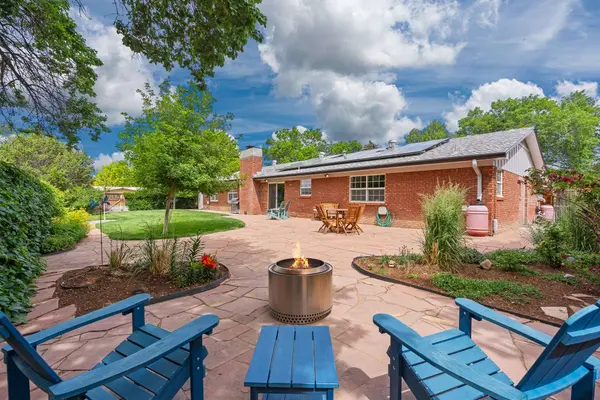 401 Kolleen CT, White Rock, NM 87547