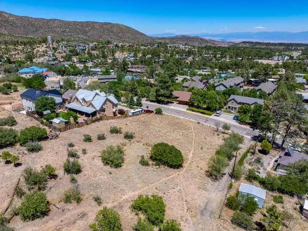 2339 48th ST, Los Alamos, NM 87544