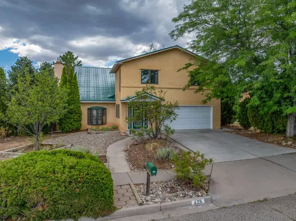 425 Ridgecrest AVE