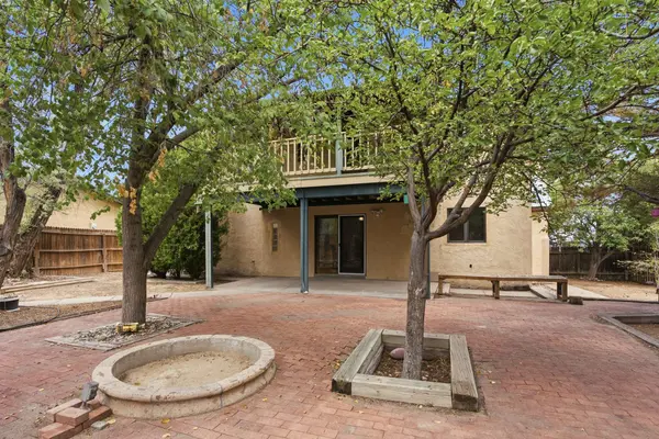 425 Ridgecrest AVE, White Rock, NM 87547