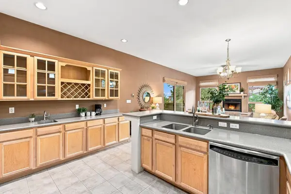 5075 Carriage House, Los Alamos, NM 87544