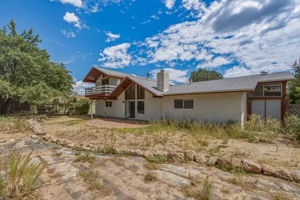 340 Aragon AVE, White Rock, NM 87547