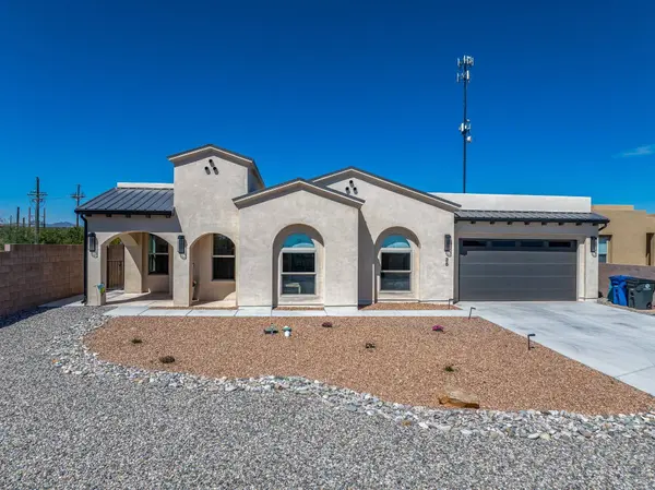 35 Confianza, White Rock, NM 87547