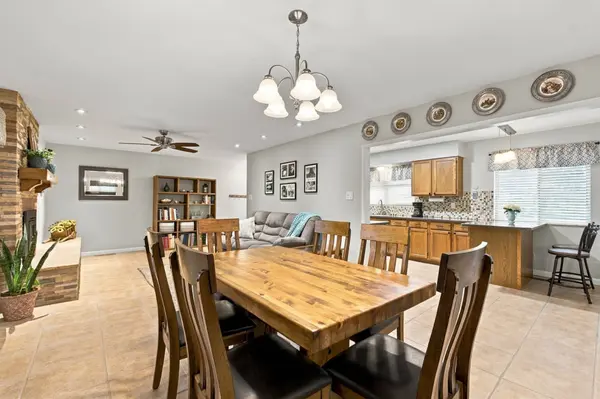 117 Sherwood BLVD, White Rock, NM 87547