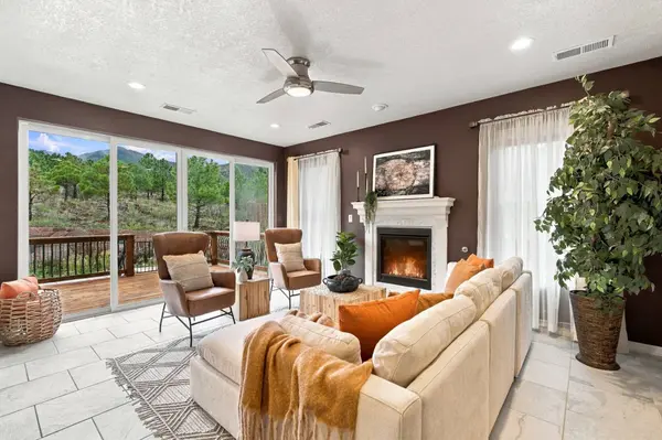 4875 Yucca ST, Los Alamos, NM 87544
