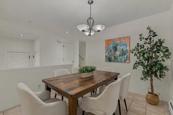 1852 Sinuoso, Los Alamos, NM 87544