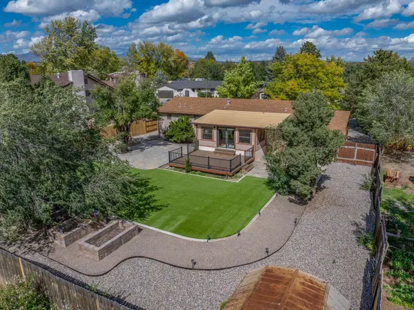 467 Pruitt AVE, White Rock, NM 87547