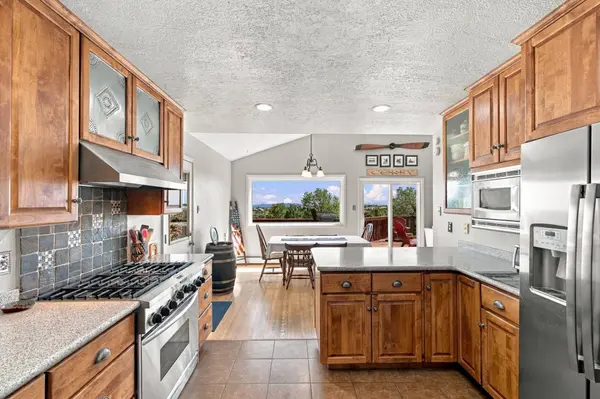 75 Obsidian LOOP, Los Alamos, NM 87544