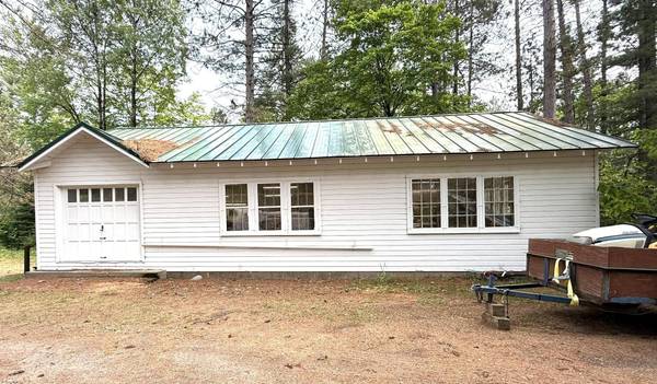 4527 EVERGREEN RD, Land O Lakes, WI 54540