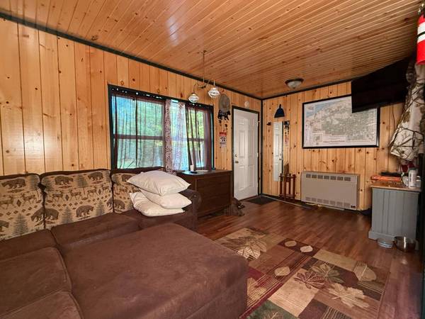 11840 TEAL RD, Trout Creek, MI 49967