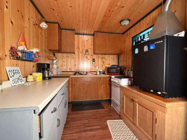 11840 TEAL RD, Trout Creek, MI 49967