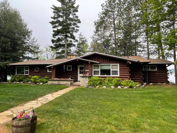 6375 BIG LAKE LOOP RD E, Three Lakes, WI 54562